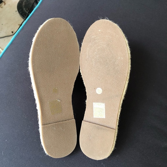 JOURNEE COLLECTION Marjan Red Scalloped Padded Espadrille Slide Sandals 8.5 EUC - Picture 7 of 13